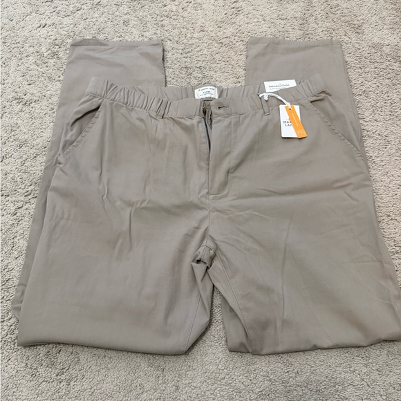 Marine Layer Breeze Saturday Chino XL NWT